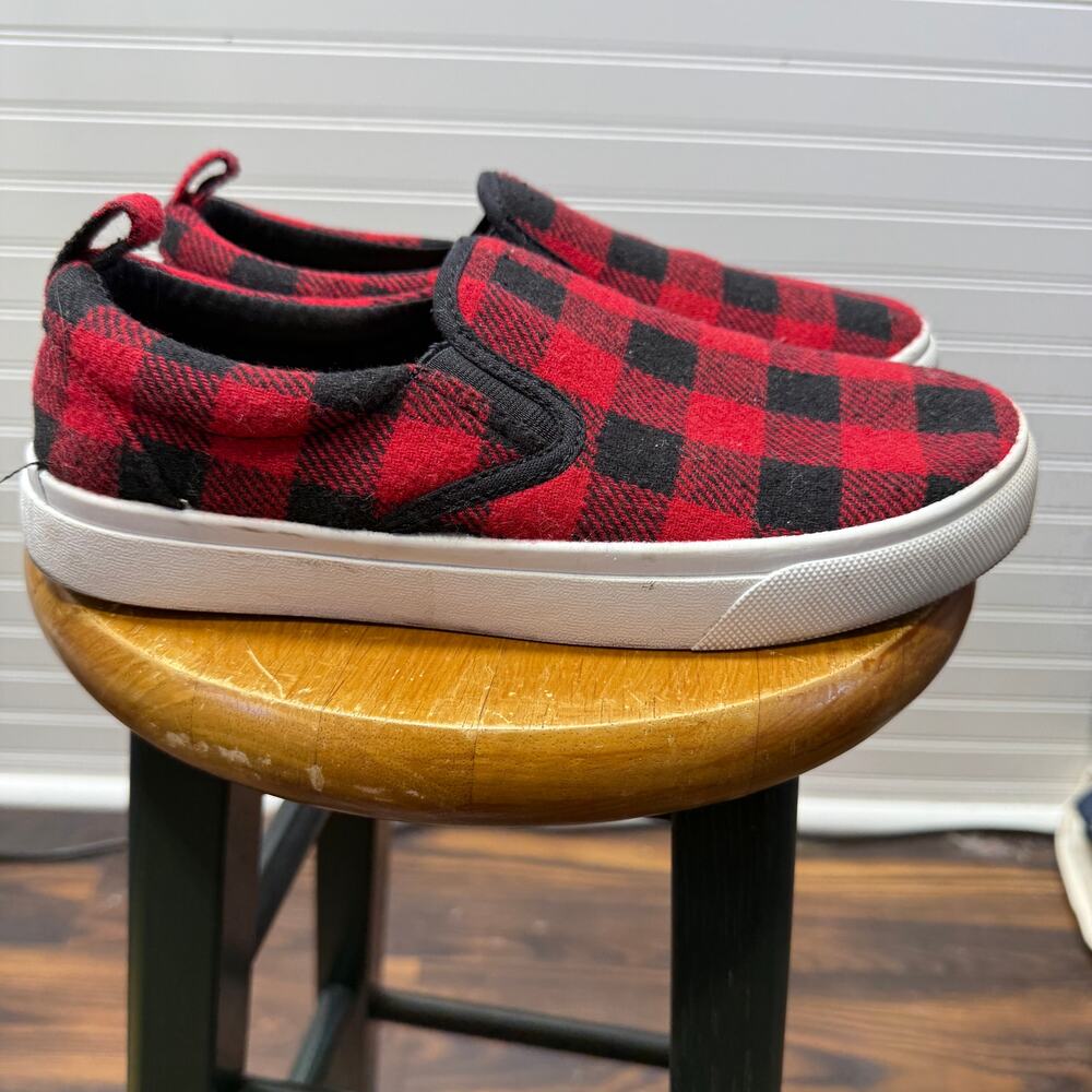 Maurices SuperCrush Kate Buffalo Plaid Slip On Sneaker Size 8.5